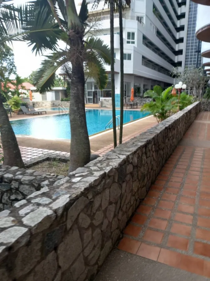 For rent, Grand View Condo Pattaya (Jomtien), spacious room, fully furnished, good price, good like this, book now.
