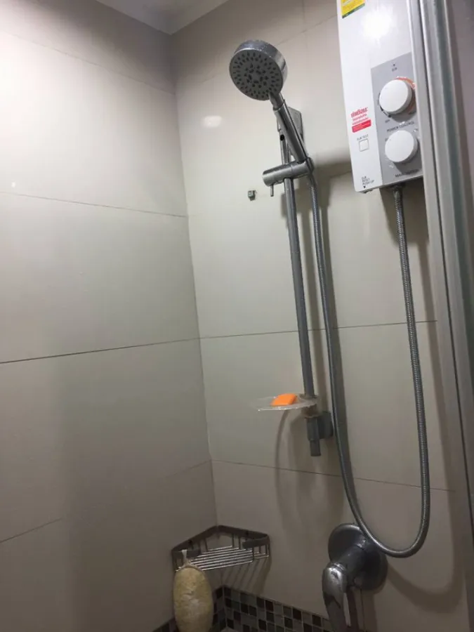 Sell/rent Lumpini Park Riverside Rama 3 Condo, clean room, fully furnished, hurry to book now.