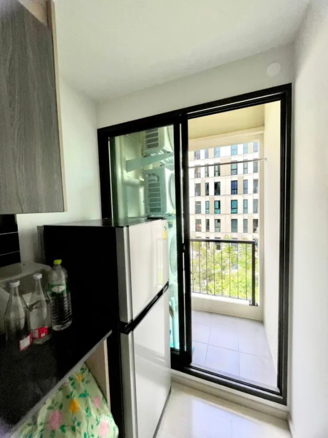 For sale, Unio Sukhumvit 72, Building B, 5th floor, fully furnished room. Ready to move in immediately. Hurry up to reserve now. Don't miss it.