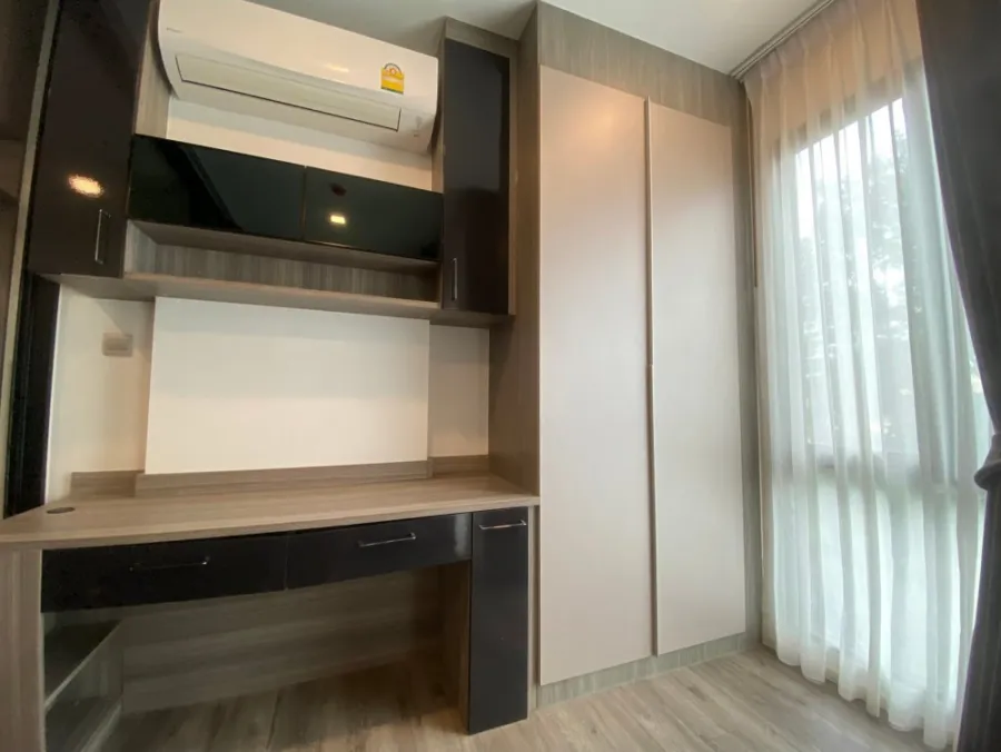 Brown Condo รัชดา 32 ให้เช่า พร้อมเฟอร์ Built-in เครื่องใช้ไฟฟ้าครบ พร้อมอยู่สุดๆ ย้ายด่วนๆเลยจ้า