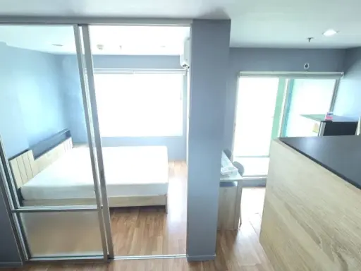 For rent: Lumpini Park Phetkasem 98, ready-to-move-in unit with full furniture, affordable price. Book now!