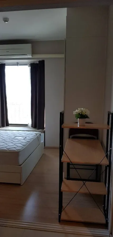 For rent: Fuse Mobius Ramkhamhaeng Station, 24th floor, beautiful view, fully furnished. No need to buy anything extra, move in immediately!