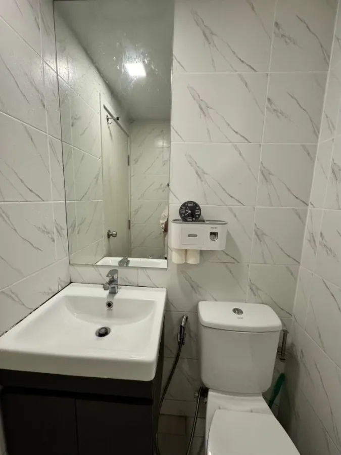 Condo for sale, rent, Atmoz Ratchada Huay Kwang, nice room, 5th floor, pool view Tell me you don't miss it.