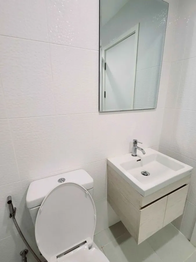 For sale Thana Astoria, fully furnished and ready to move in Fully furnished + electrical appliances Carry your bag and move in.