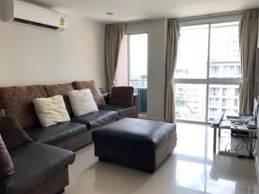 Urgent sale !! Condo Serene Place Sukhumvit 24, good location, business district, convenient transportation, near BTS, do not wait, hurry !!