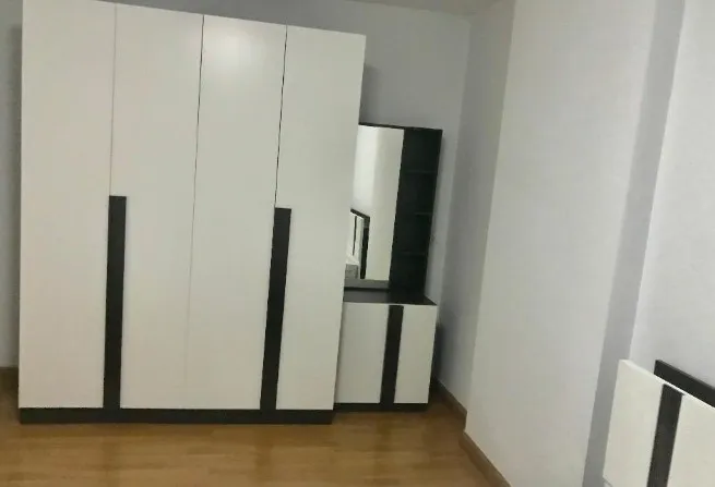 For rent: Max Condominium Vibhavadi, 7th floor, complete with furniture and electrical appliances. Book now, don't miss it.