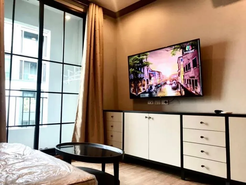 announce!! Selling The Reserve Kasemsan 3, spacious rooms, fully furnished and electrical appliances. Many people are looking for it. Hurry up!!