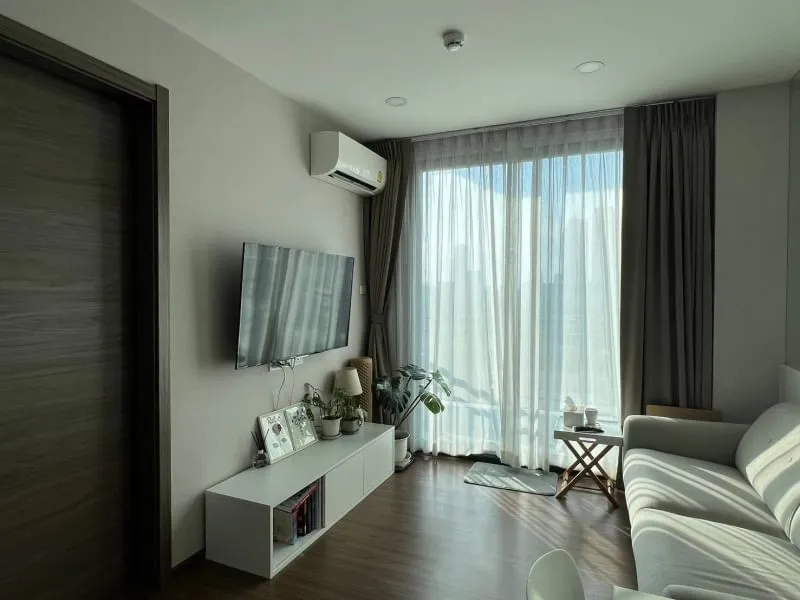 Condo for sale, Artisan Ratchada, beautiful room, fully furnished. Ready to move in, good location, convenient travel.