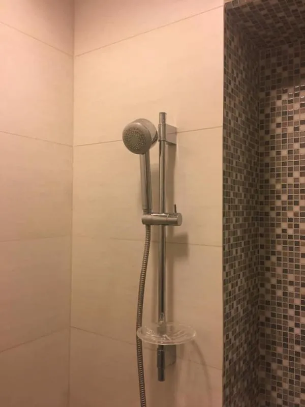 Ready to move in Condolette Mist Rama 9 for rent, fully furnished, electrical appliances ready. There is no cheaper than this. Let's get it.