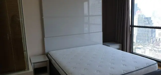 ขายคอนโด The Address Sathorn ห้อง 87 ตารางเมตร ห้องมุมชั้น 33 วิวตึกมหานคร รีบมาจอง images