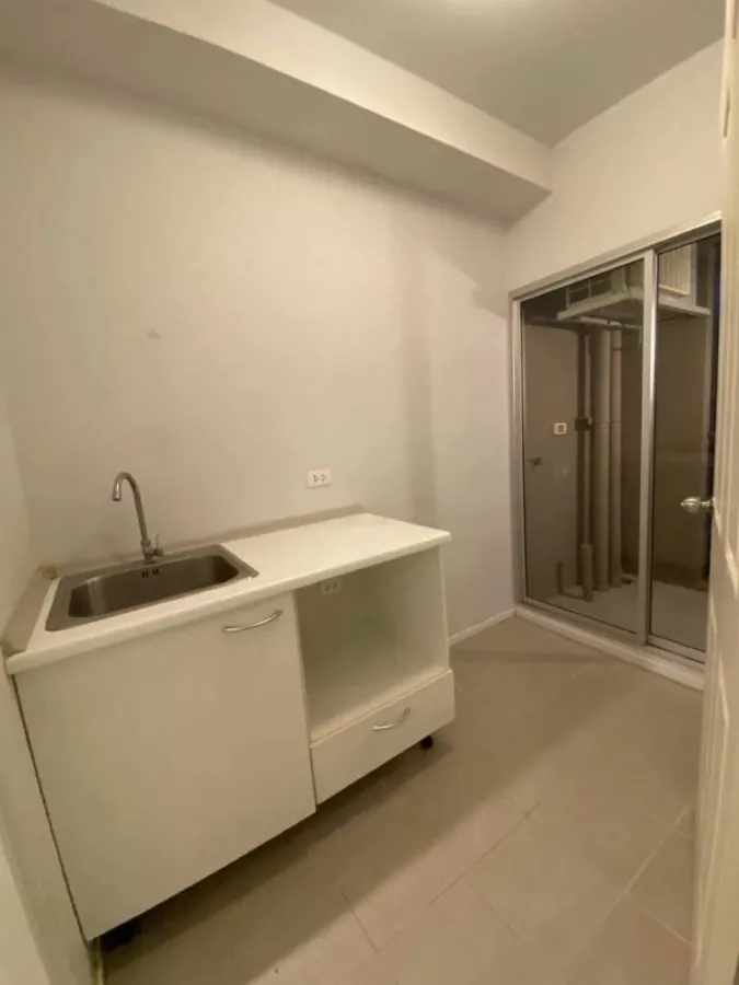 For sale or rent, Plum Samakkhi Condo, complete amenities, ready to move in. Book now, you'll regret it if you miss it.