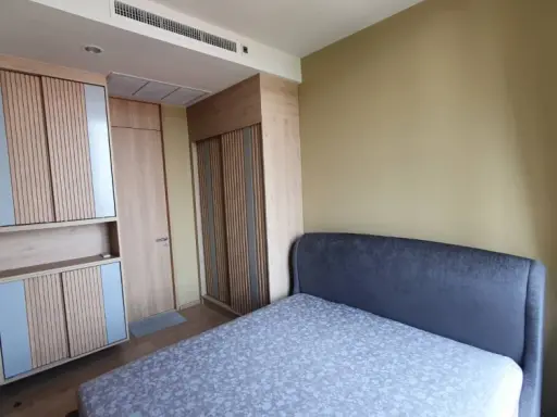 For rent: Noble BE 19, 1 bedroom, fully furnished, convenient location. Just bring your bags and move in!
