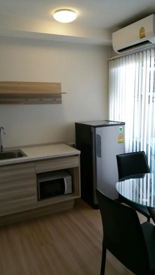 For rent พลัมคอนโด แจ้งวัฒนะ เฟส 2 ตกแต่งครบล เฟอร์พร้อม ราคาดี จองเลยจ้า