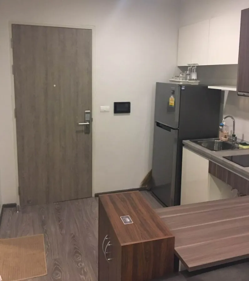 ให้เช่า Zelle condo Rattanathibet 1 bedroom ชั้น 6 ห้องฝั่งตะวันตก ไม่มีตึกบัง บรรยากาศดี ห้ามพลาด