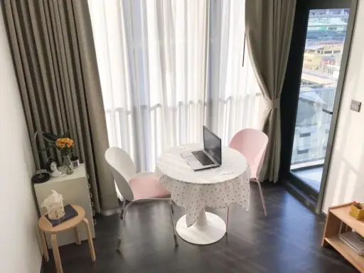 For sale, for rent, The Line Asoke Ratchada, fully decorated, with full functions, has a walk-in closet to store your belongings, interested in bookin