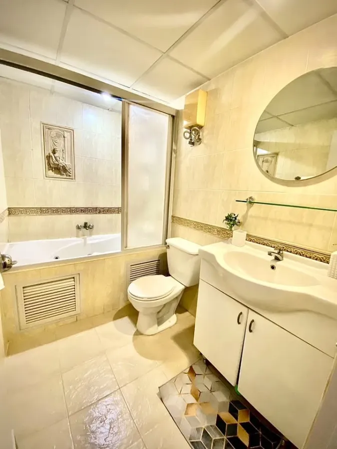 For sale or rent: SV City Rama 3. Large rooms with Chao Phraya river view. Fully furnished and beautifully decorated. Don't miss out!