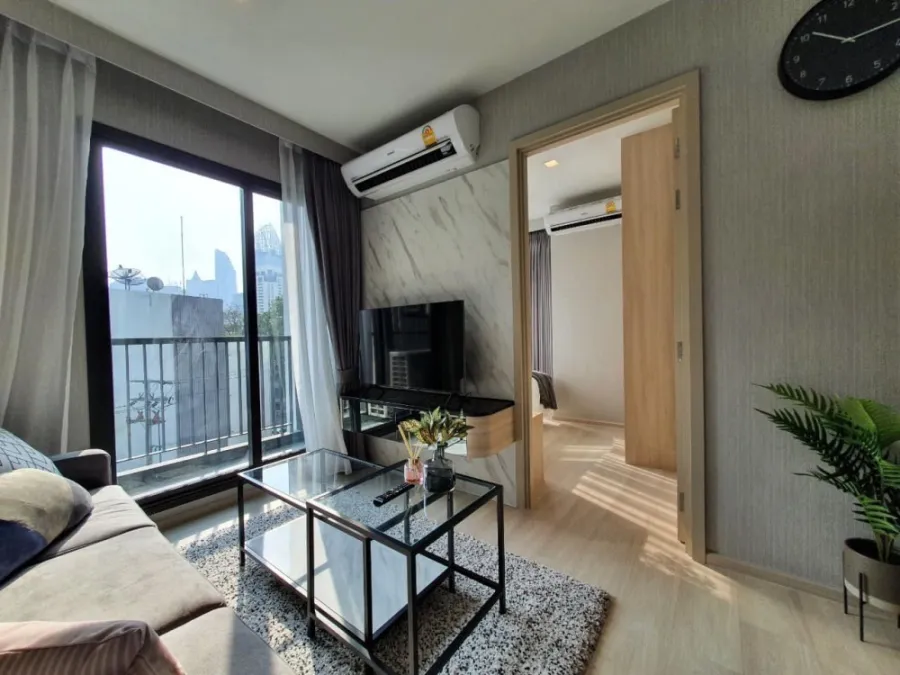 ขาย ให้เช่า ไลฟ์ วัน ไวร์เลส ห้องสวย ตกแต่งน่าอยู่มากๆ เฟอร์นิเจอร์อย่างดี แบบนี้ต้องรีบจองเลยจ้า