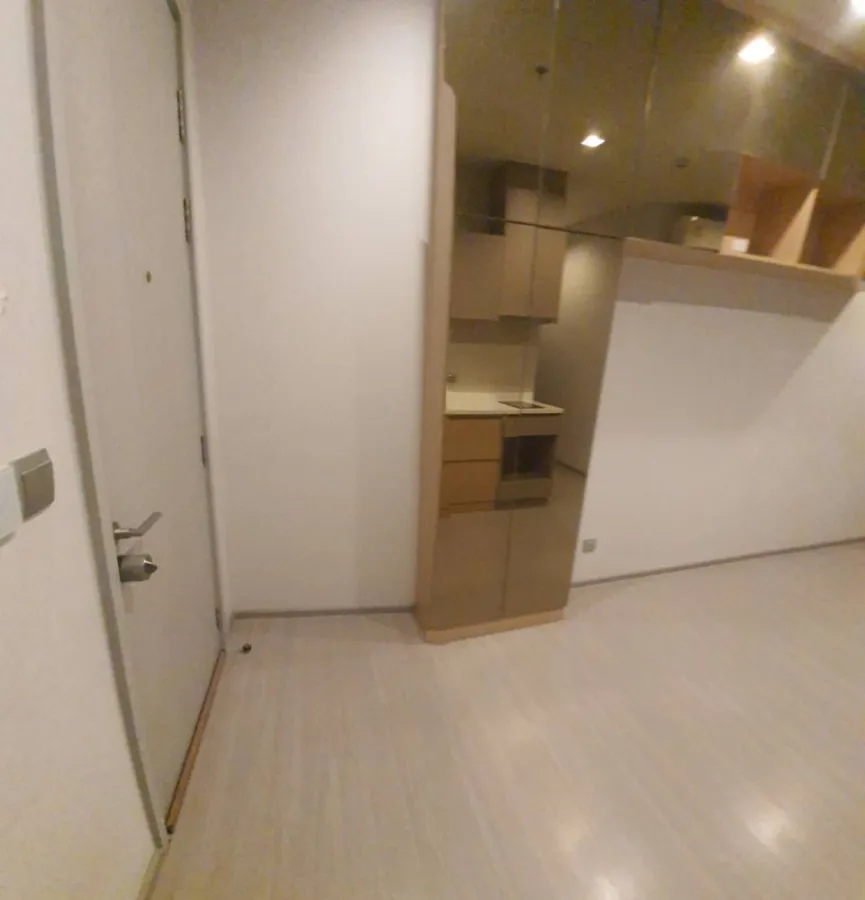 ขาย ไลฟ์ สุขุมวิท 62 ห้องเปล่า 2 นอน วิวไม่บล็อค สายตกแต่งห้องต้องรีบจองเลยจ้า ห้ามพลาดจ้า