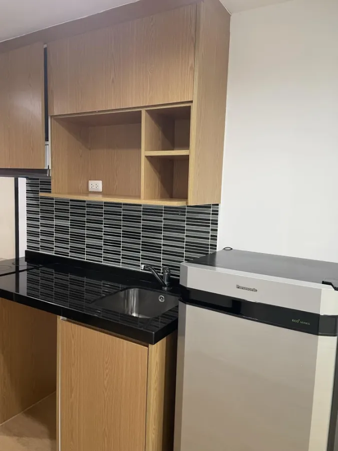 For rent: Bangkok Feliz Sukhumvit 69-2, size 28 sq m, 3rd floor, fully furnished, just bring your bag and move in.