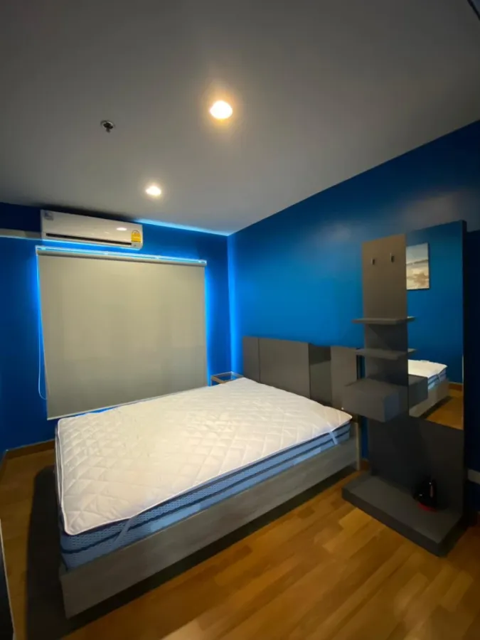 ให้เช่า รีเจ้นท์ โฮม 18 แจ้งวัฒนะ-หลักสี่ ห้องสีน้ำเงินดูสุขุม เฟอร์+เครื่องไฟฟ้า ครบ พร้อมอยู่อาศัย
