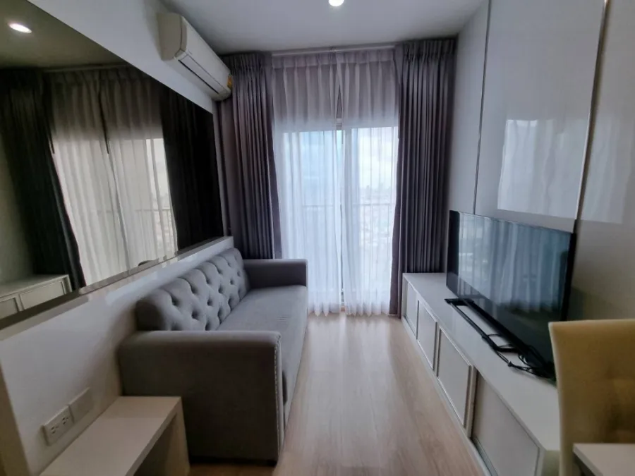 Condo for rent, Noble Revolve Ratchada, 31st floor, very beautiful room Built-in in the whole room Beautiful and good like this. Don't miss it.