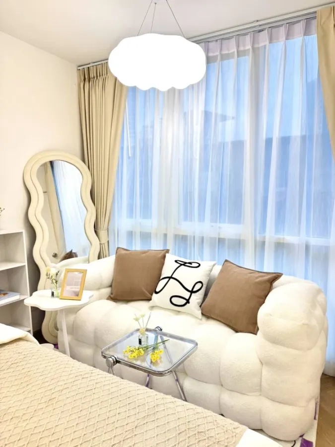 For rent: Garden Asoke-Rama 9, beautiful room, decorated in a theme, fully furnished, just bring your bags and move in!