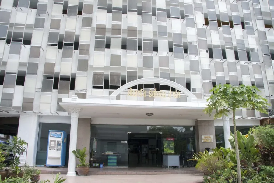 For rent, Central Ratchayothin Park, room ready to move in. Complete set of furniture Just come and move in.