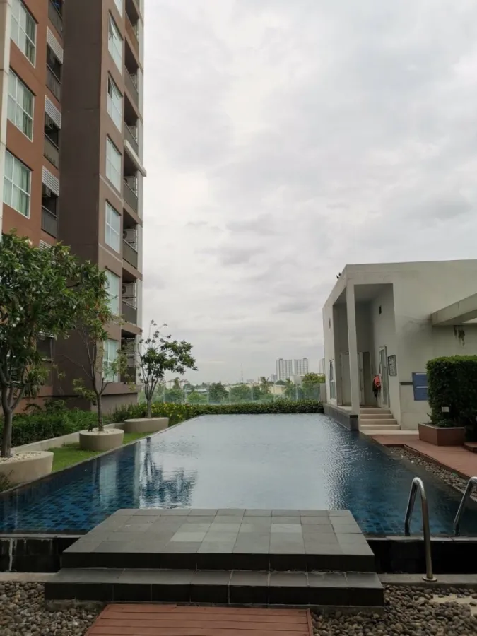 ให้เช่า Aspire รัตนาธิเบศร์ ห้องน่าอยู่ ติดวอลเปเปอร์จัดเต็ม ราคาสบายกระเป๋า จองได้เลย