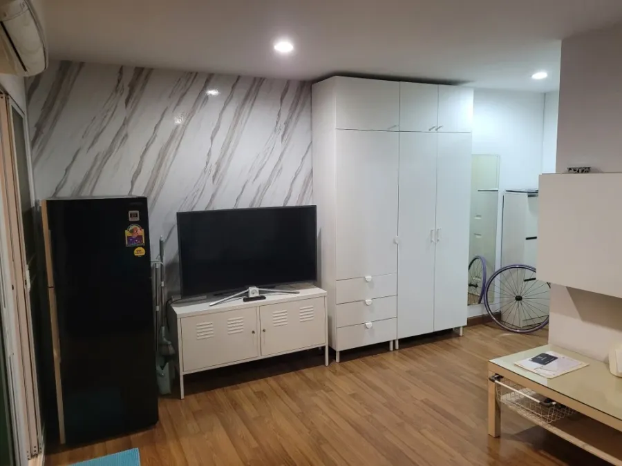 ให้เช่า Regent Home 25 Tiwanon ห้องพร้อมอยู่ เฟอร์พร้อม ราคาสบายกระเป๋า จองเลย