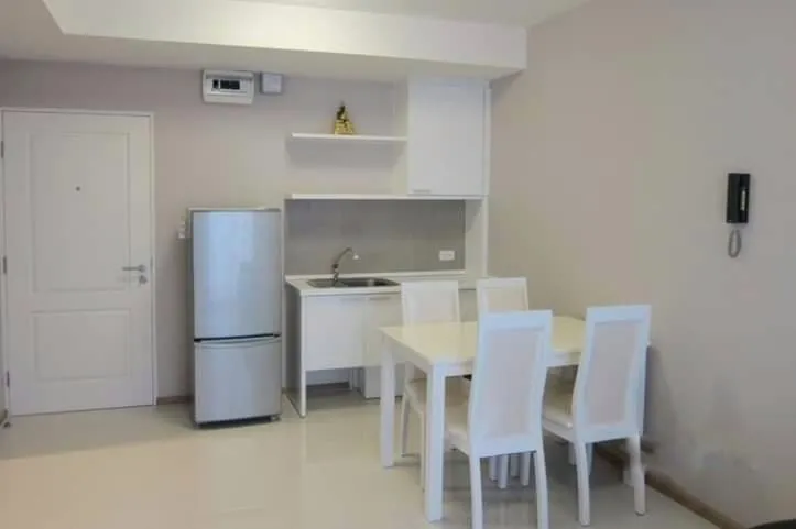 Very bang room for rent, Fuse Mobius Ramkhamhaeng Station, big room, lots of space, well furnished, accept reservations.