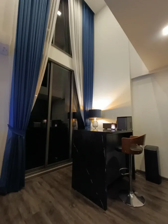 ขาย ให้เช่า เซ็นทริค รัชโยธิน วิวสวนโครงการและรถไฟฟ้า ห้อง duplex เพดานสูง 6.2 เมตร ห้องสวย ต้องจอง