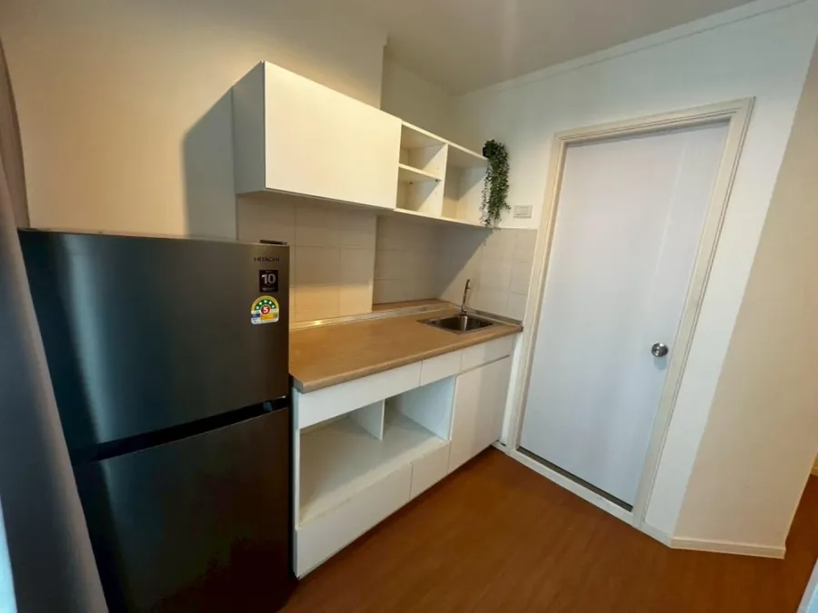 For rent: Lumpini Park Rattanathibet-Ngamwongwan, a comfortable room, decorated in a controlled tone, comes with complete furniture, book now.