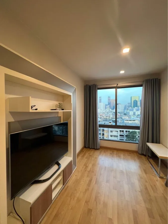 Sell or rent, Casa Condo, Asoke-Din Daeng, a simple decoration room With complete facilities. Urgent reservation