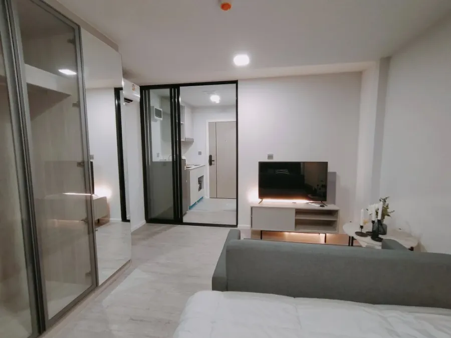 For sale or rent: Atmoz Tropicana Bangna studio room, fully furnished, great price. Book now, don't miss out!