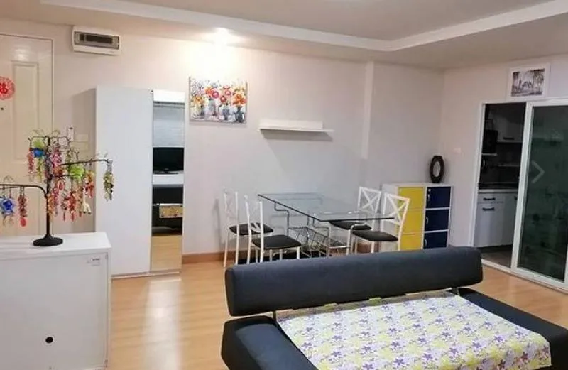 ให้เช่า แฮปปี้ คอนโด รัชดา 18 ชั้น 1 2ห้องนอน ห้องกว้างสุดๆ เฟอร์ครบ!! ลากกระเป๋ามาเลยจ้าาา รีบเลยๆ