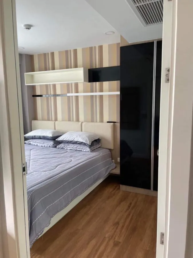 ขาย/ให้เช่า ดุสิต แกรนด์ ปาร์ค ห้องติดวอลเปเปอร์ พร้อม built-in อย่างดี อย่าช้าเป็นเจ้าของด่วน