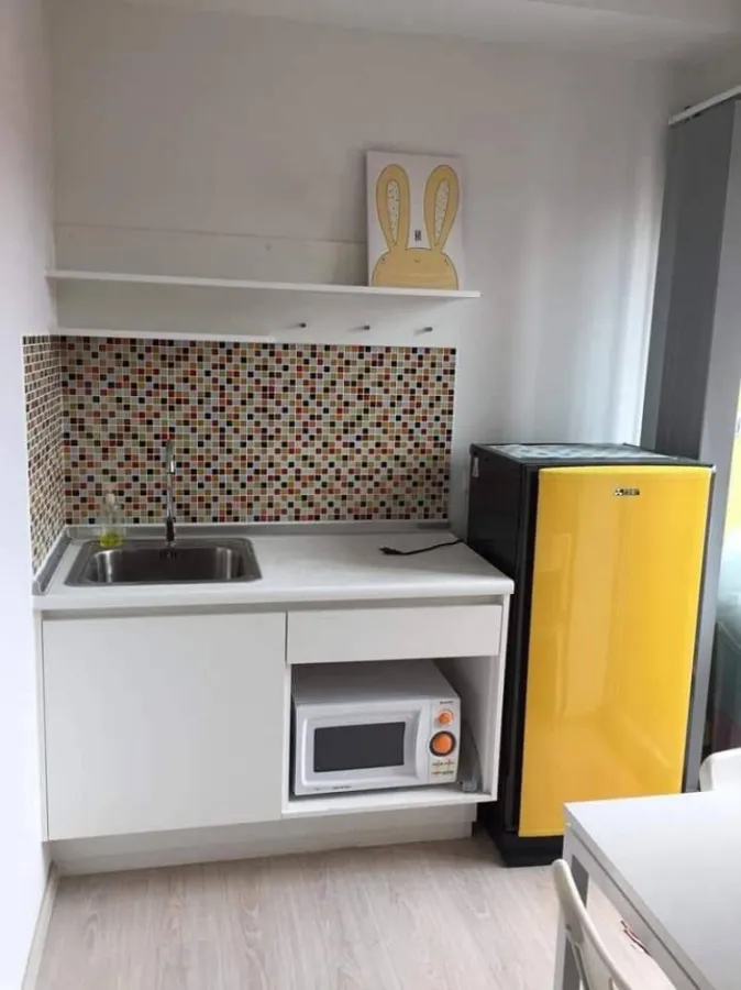 ปล่อยเช่า Plum Condo Park Rangsit เฟส 3 ชั้น 8 วิวสรแจ่มๆ แถมโซฟาใหญ่สุดๆ อย่ามัวแต่มองรีบจองเลยจ้า