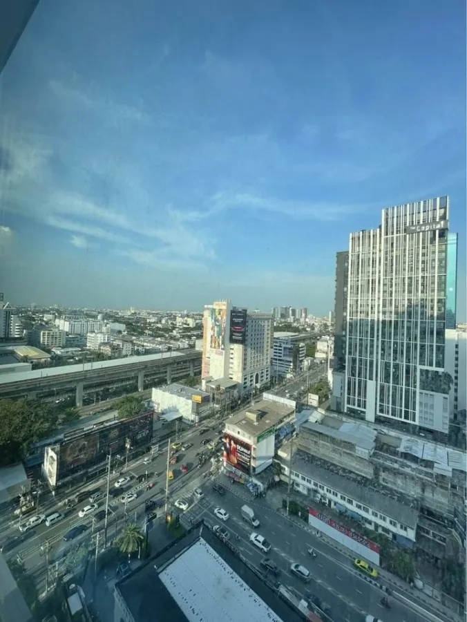 For rent, True Thonglor, 18th floor, open view, see all corners simple decoration ready Don't be afraid to reserve.