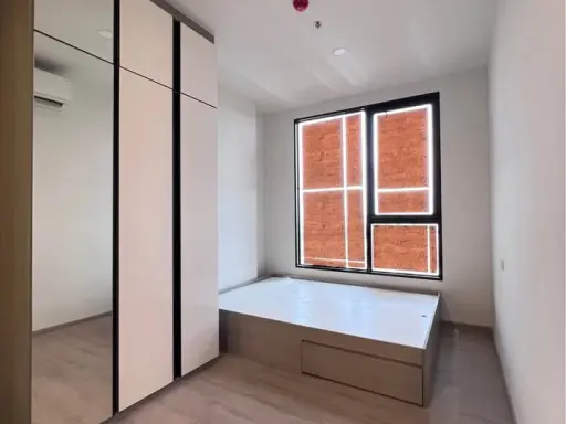 For sale: Rigin Plug & Play Nonthaburi Station, high floor, village view, no buildings blocking the view, fully equipped with electrical appliances. R