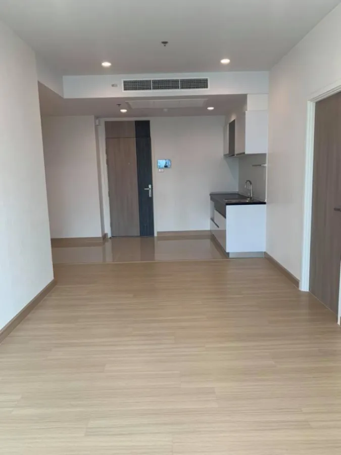 Condo for sale Supalai Light Ratchada-Narathiwat-Sathorn, golden location, near shopping areas, convenient to travel, hurry and book now!!