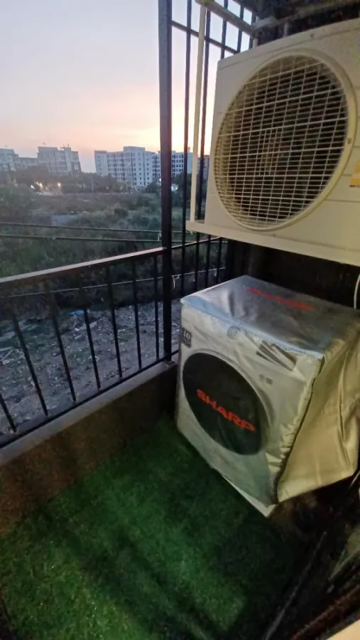 For rent, Cave Eva, 4th floor, outside view, partition room fully furnished Ready to move in. Hurry up to reserve before it's gone.
