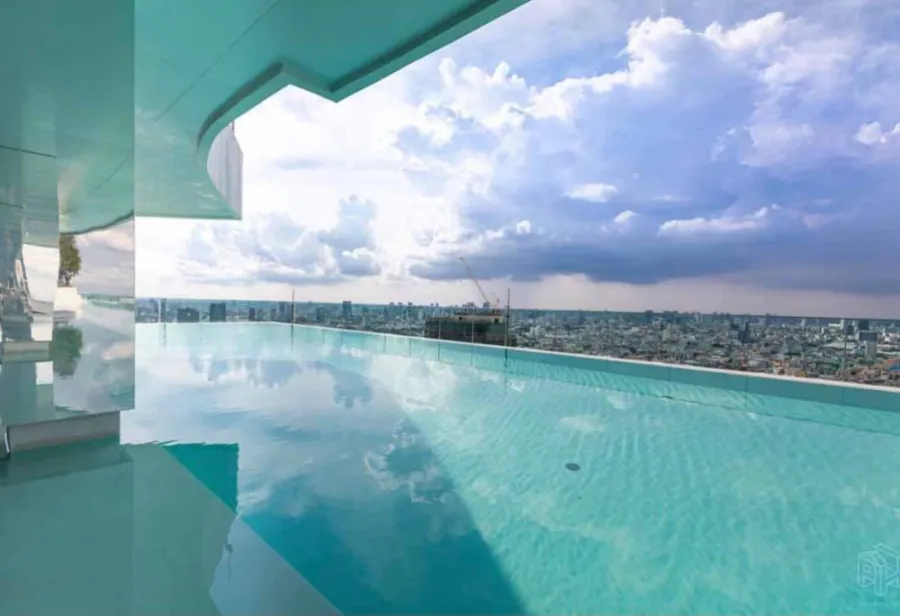 For rent, Life Asoke-Rama 9, fully furnished room, high floor, great view, nothing better than this, don't miss it.