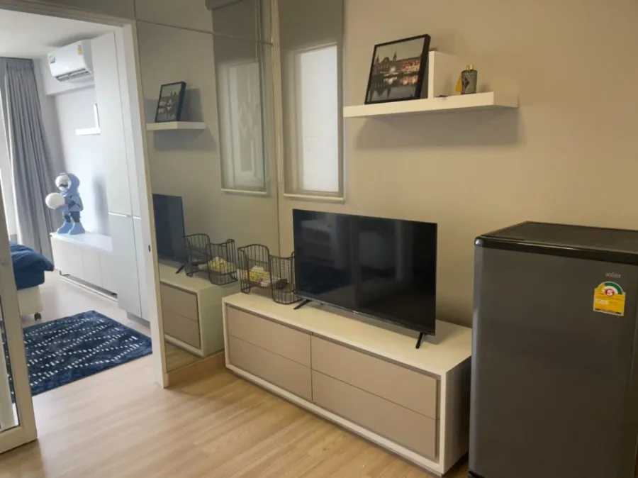 For sale, for rent, M Society Condominium, 28th floor, fully furnished, book now, urgently.