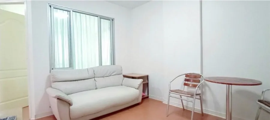 For rent, Lumpini Condo Town Rattanathibet, bright room, cheap price, complete electrical appliances If interested, hurry to reserve before it slips o