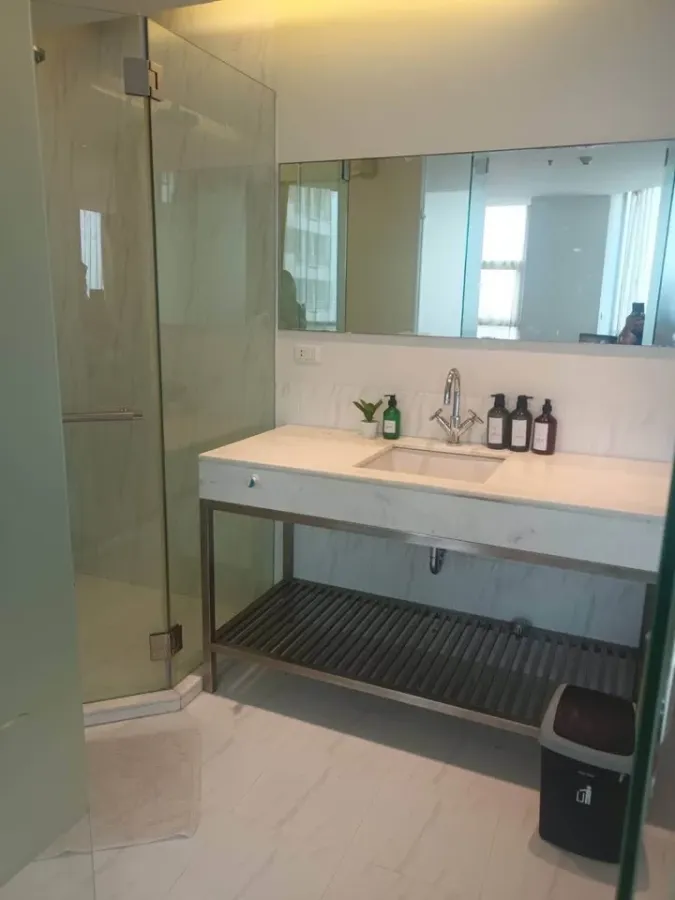 ให้เช่า Sathorn Heritage 2 ห้องนอน ชั้น 27 วิวแม่น้ำ แต่งครบ น่าอยู่ จองเลย