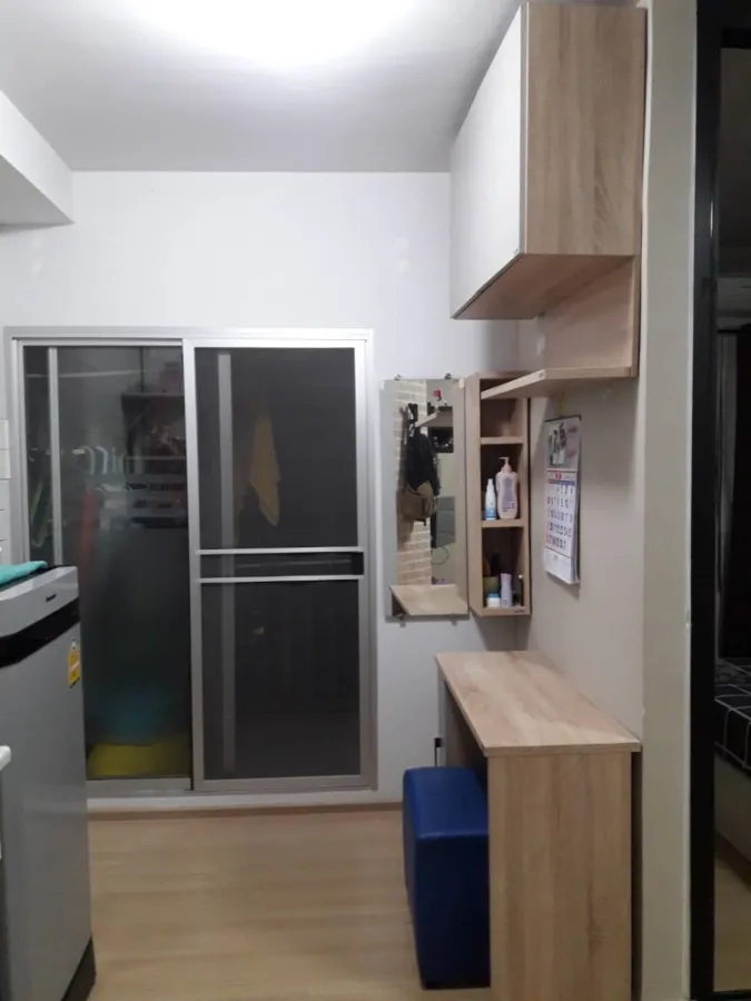 For rent, Plum Condo Samakkhi, 4th floor, nice studio room, fully furnished. There is a balcony for washing. Ready to move in, book now