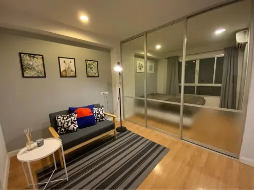 For sale and rent: Lumpini Ville Phatthanakan-Phetchaburi New Road, bright and comfortable room, fully furnished, ready to move in. Interested? Book n
