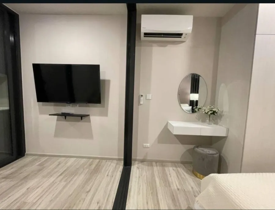ให้เช่า คอนโด XT HUAIKHWANG ชั้น 32 ห้องตกแต่งอย่างสวย น่าอยู่มาก พลาดแล้วจะเสียใจ