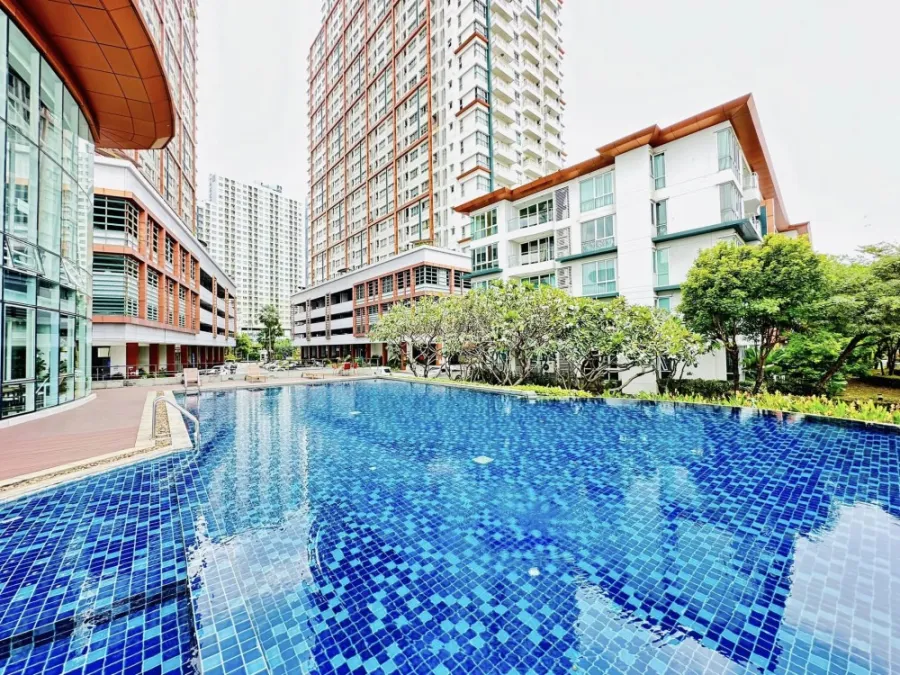 IVY River Condo for sale, next to the Chao Phraya River, beautiful view, good weather, full equipment, reserve now, urgent.
