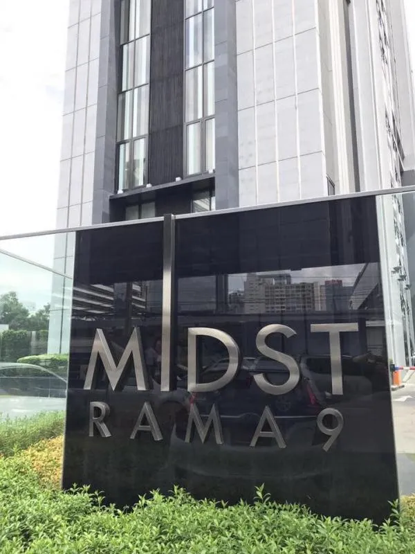 Condolette Midst Rama 9 for rent, ready to move in. Furnished and electrical appliances ready All done in one room. Hurry up.